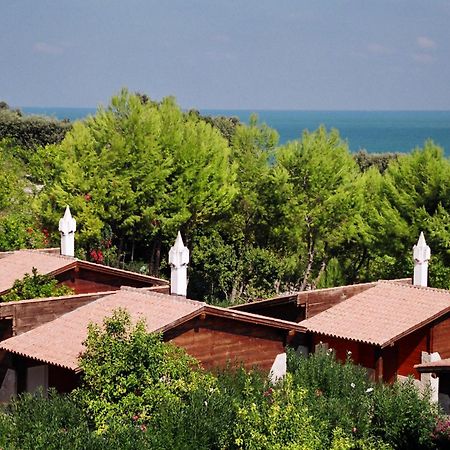 Tenuta Molino Di Mare- Ecoresort Con Villini Роди-Гарганико Экстерьер фото