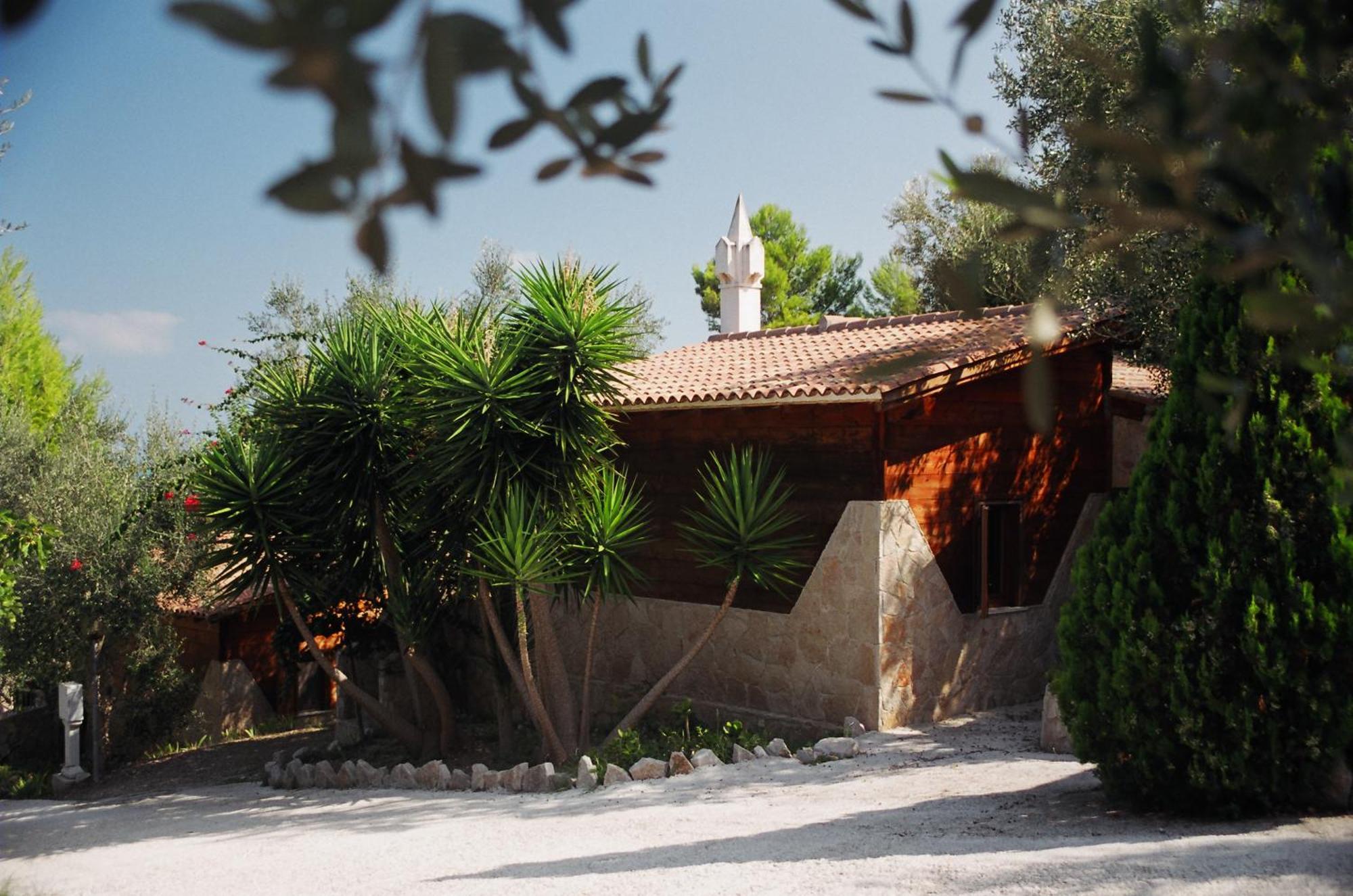Tenuta Molino Di Mare- Ecoresort Con Villini Роди-Гарганико Экстерьер фото