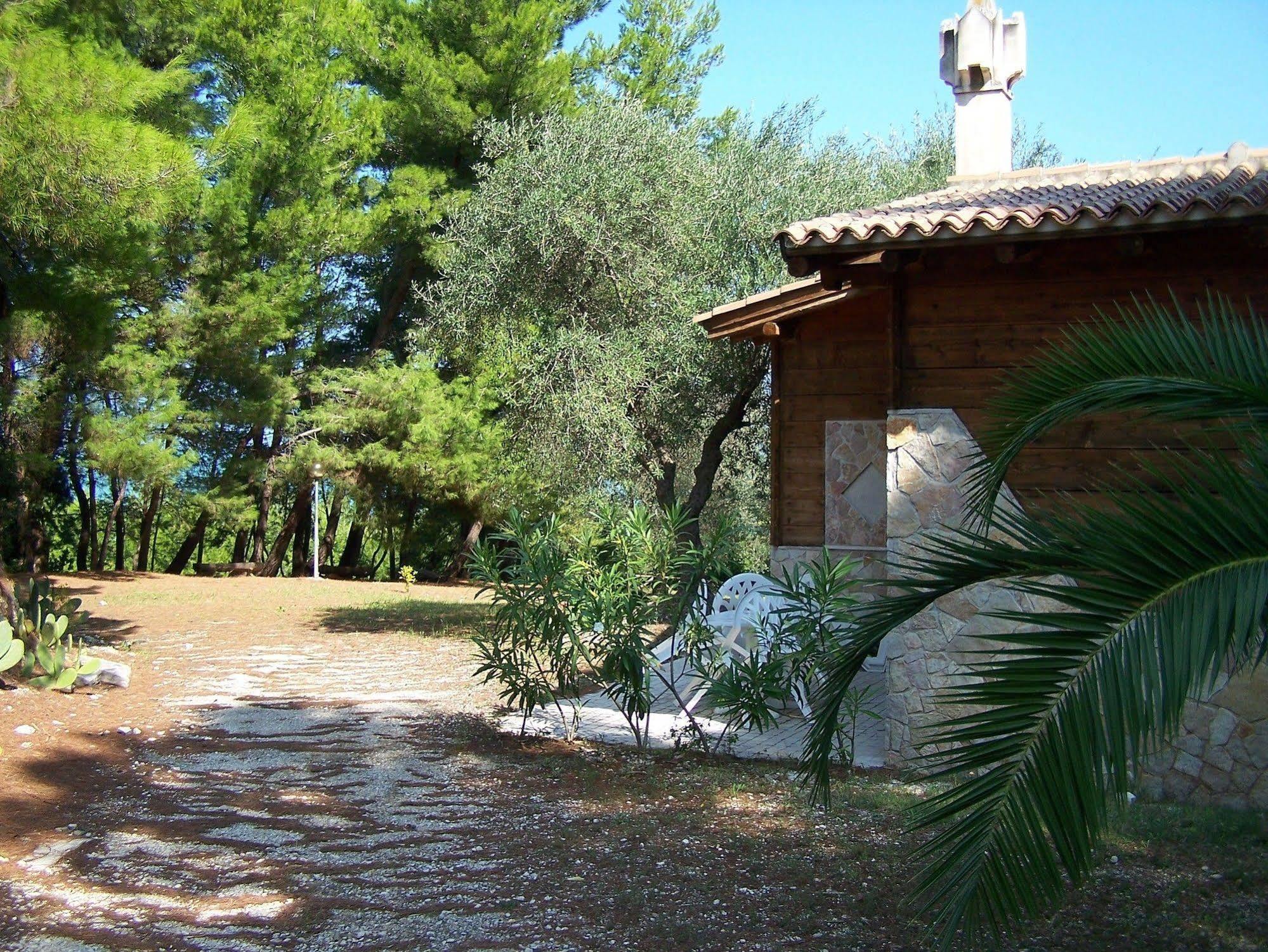 Tenuta Molino Di Mare- Ecoresort Con Villini Роди-Гарганико Экстерьер фото