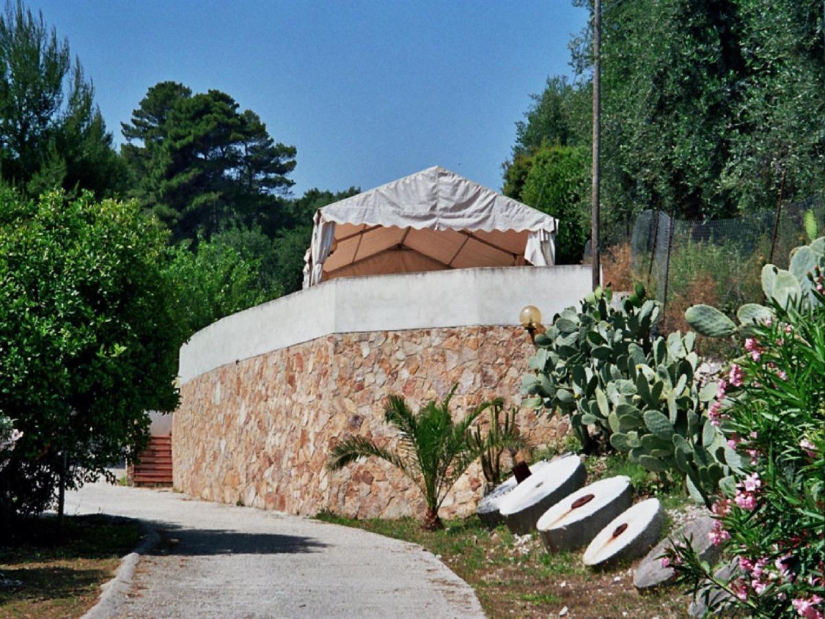Tenuta Molino Di Mare- Ecoresort Con Villini Роди-Гарганико Экстерьер фото